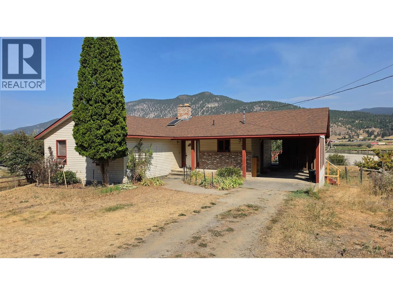 Property Photo:  8544 Westsyde Road  BC V2B 8S3 