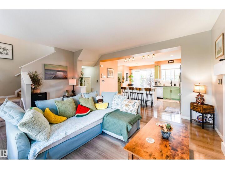 Property Photo: 725 Secord Bv NW AB T5T 7A8