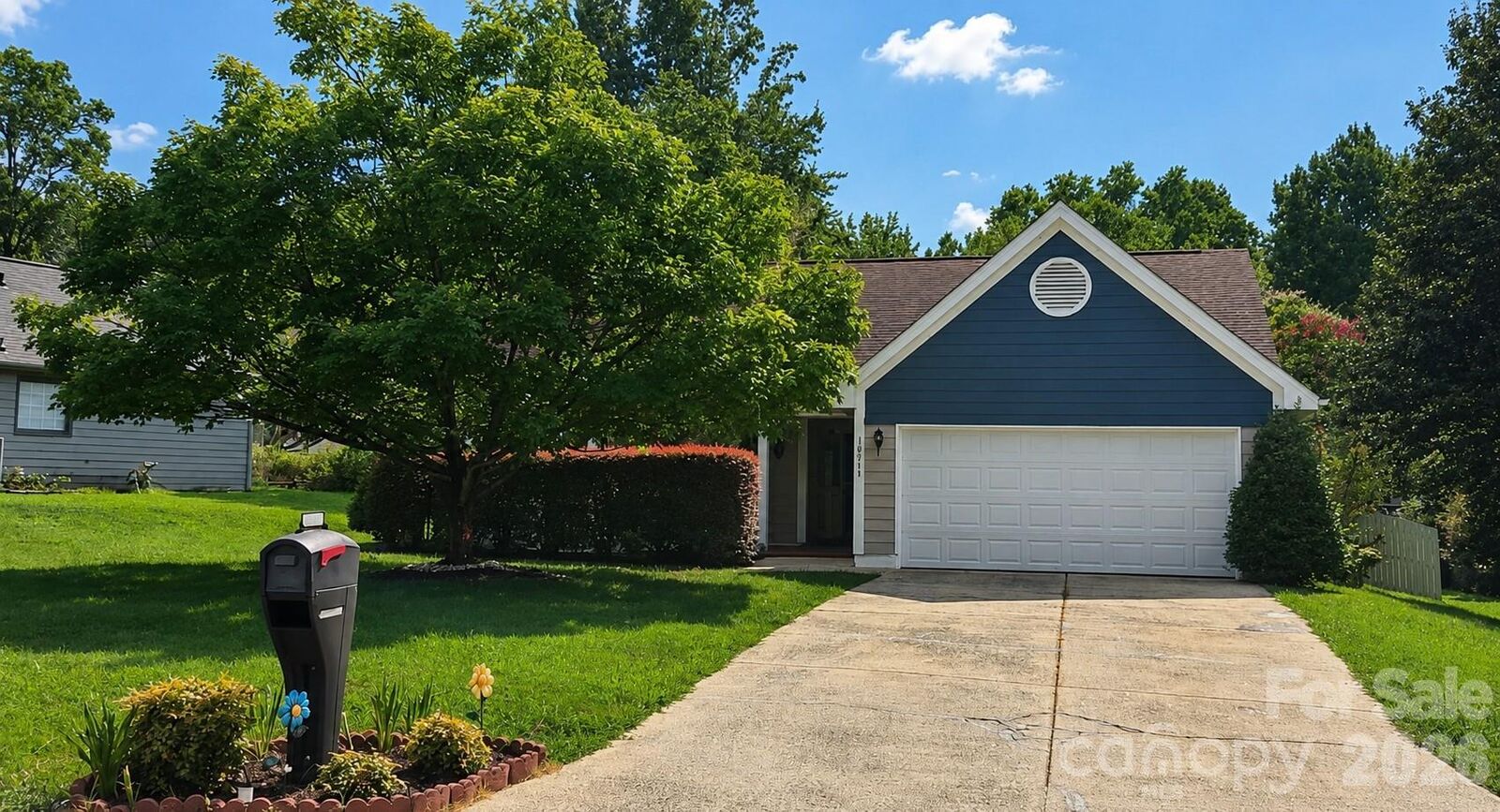 Property Photo: 10117 Crayton Drive NC 28269