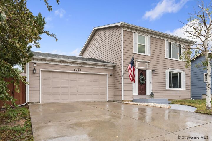 Property Photo:  5225 Sunset Dr  WY 82009 