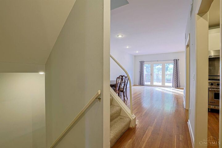 Property Photo:  520 Missouri Avenue  OH 45226 