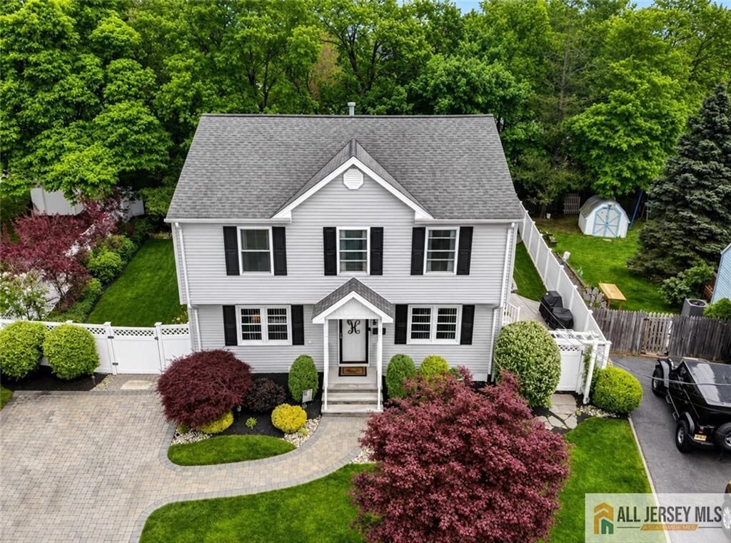 Property Photo:  8 Highview Road  NJ 08816 
