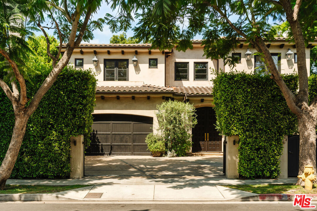 Property Photo:  11432 Aqua Vista St  CA 91604 