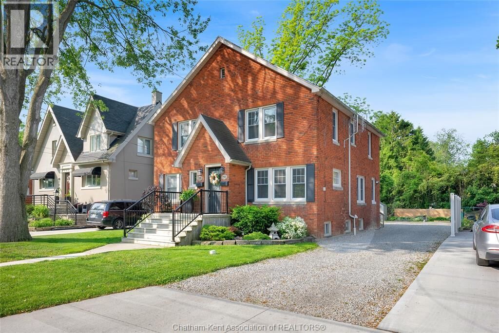 Property Photo:  210-212 Elizabeth Street  ON N7L 2Y7 