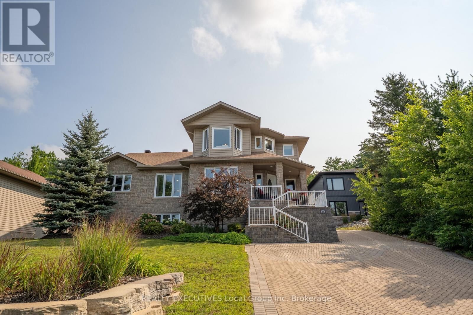 Property Photo:  124 Fairway Drive  ON P0H 1H0 
