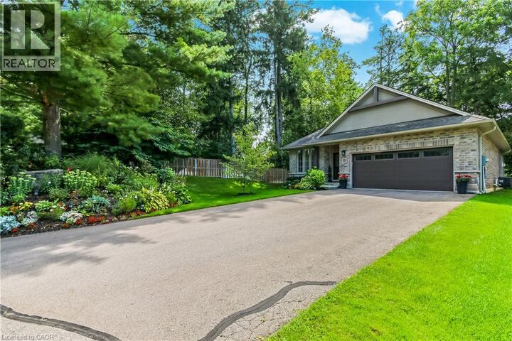 Property Photo:  22 Sihler  ON N3Y 0E2 