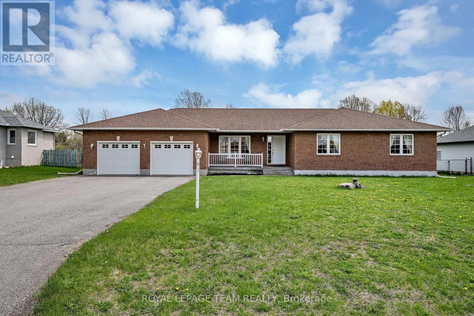 Property Photo:  6668 Tommary Drive  ON K4P 1G8 