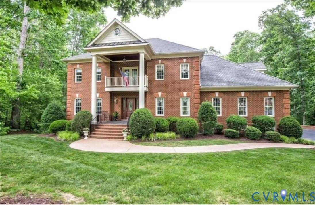 Property Photo: 1638 Fallen Timber Trail VA 23139