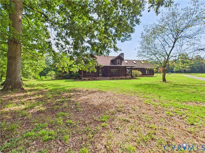 Property Photo:  1323 Old Peachtree Road  VA 23942 