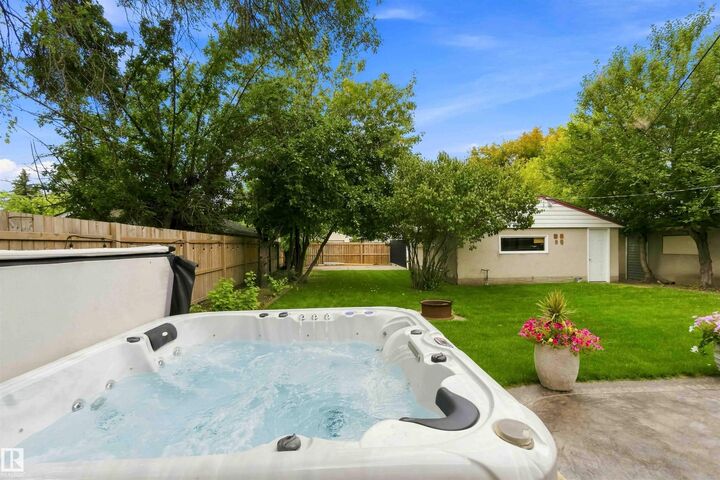 Property Photo:  11840 St Albert Trail NW  AB T5L 4G4 