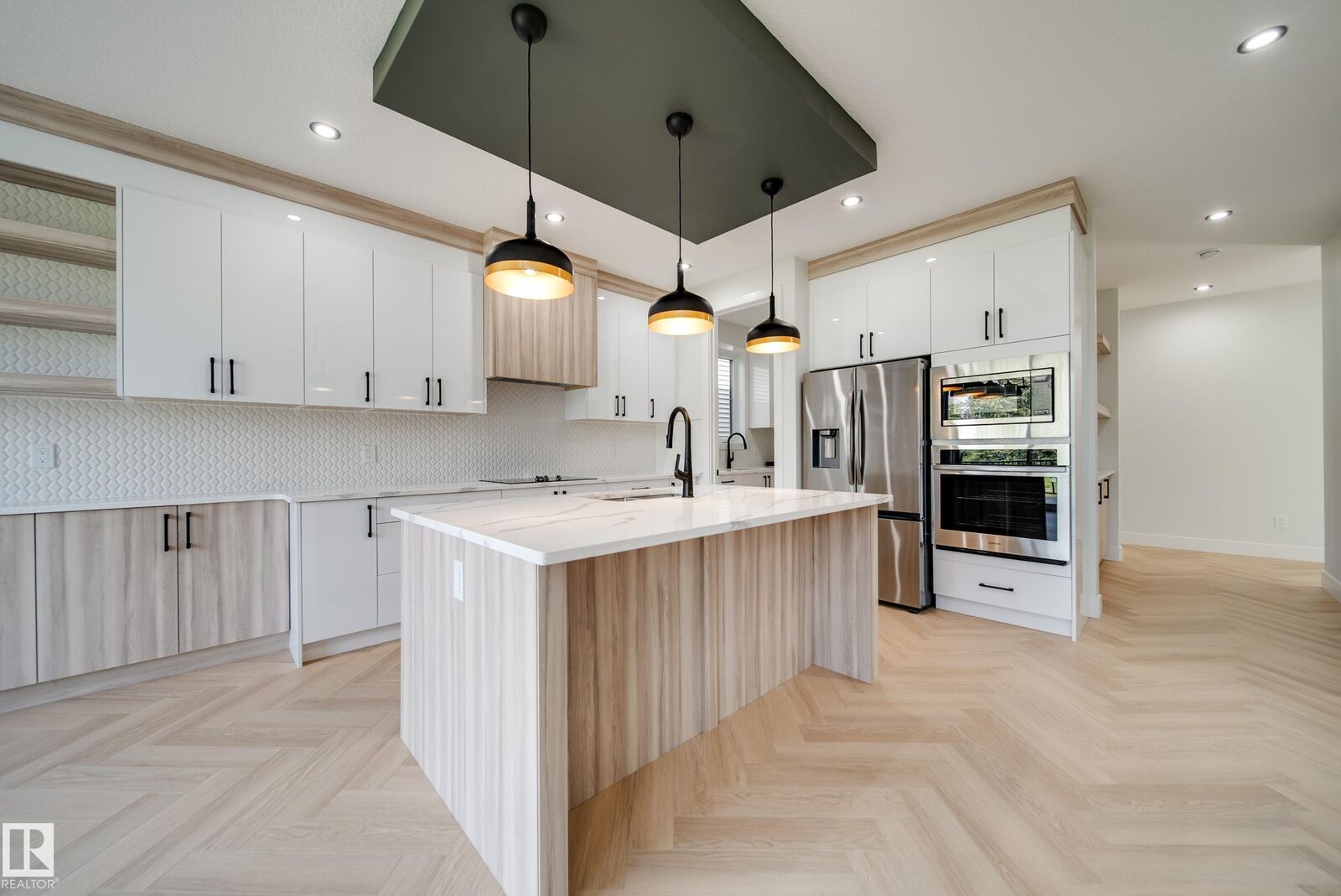 Property Photo: 49 Norwyk Way AB T7X 4E9
