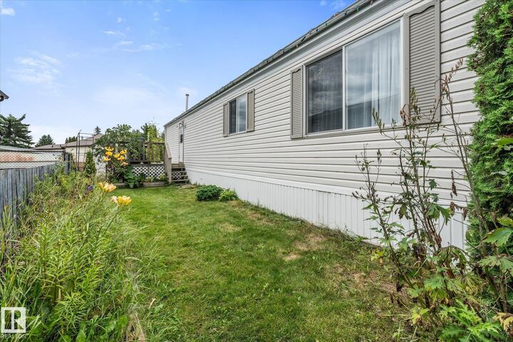Property Photo:  856 53222 Range Road 272  AB T7X 3R3 