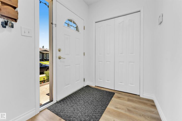 Property Photo: 274 Kirkwood Avenue NW AB T6L 5A8