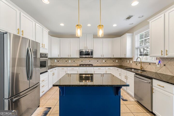 Property Photo:  3676 Bridge Walk Drive  GA 30044 