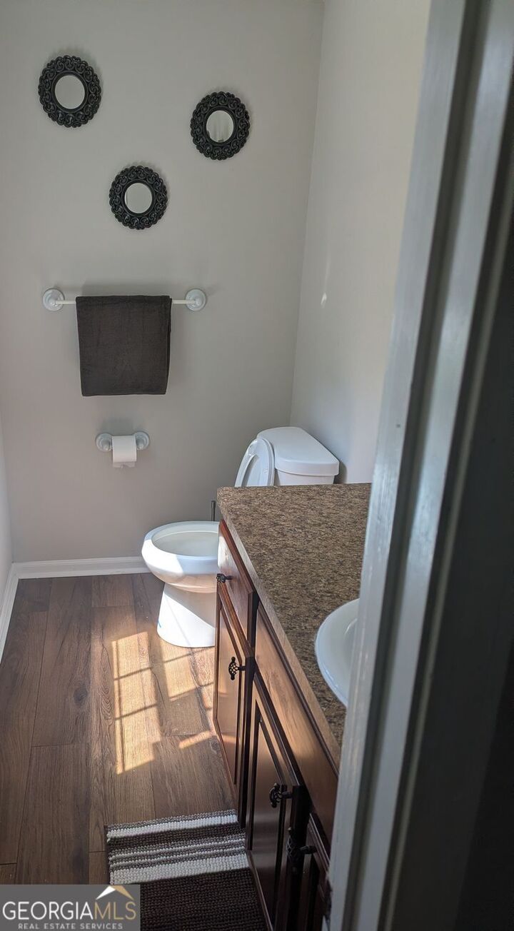Property Photo: 945 Hemingway Road GA 30088