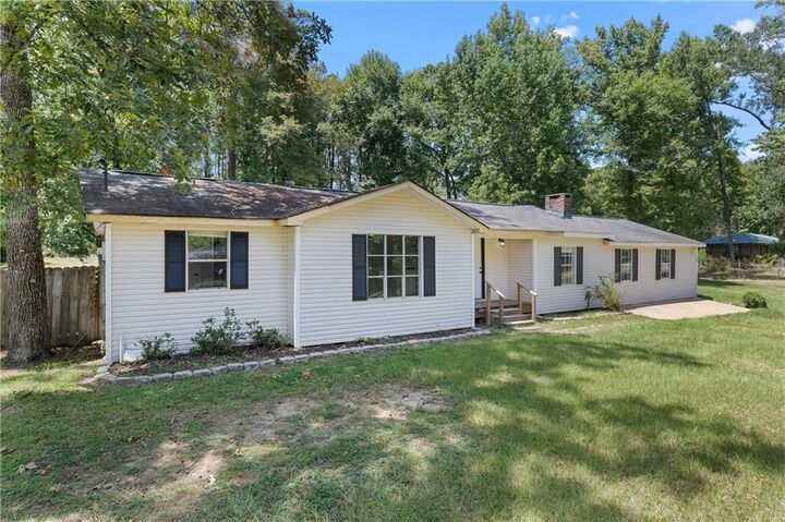 Property Photo:  208 Frontier Drive  LA 71457 