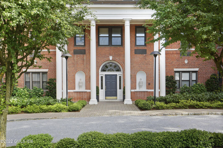 Property Photo:  40 W Elm Street 2M  CT 06830 