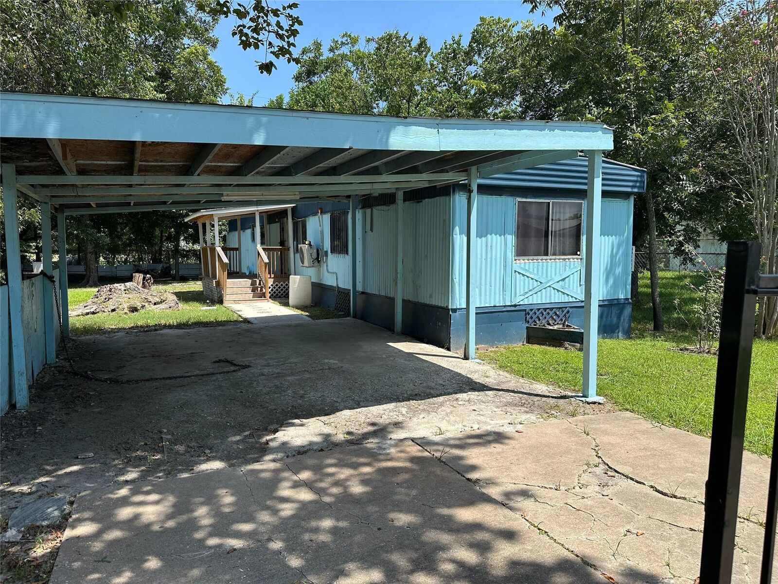 Property Photo: 1747 Aldine Park Lane TX 77093