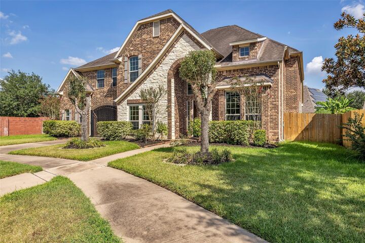 Property Photo:  5626 Valley Country Lane  TX 77479 