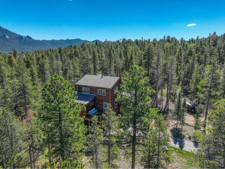 Property Photo:  104 E Dory Way  CO 80422 