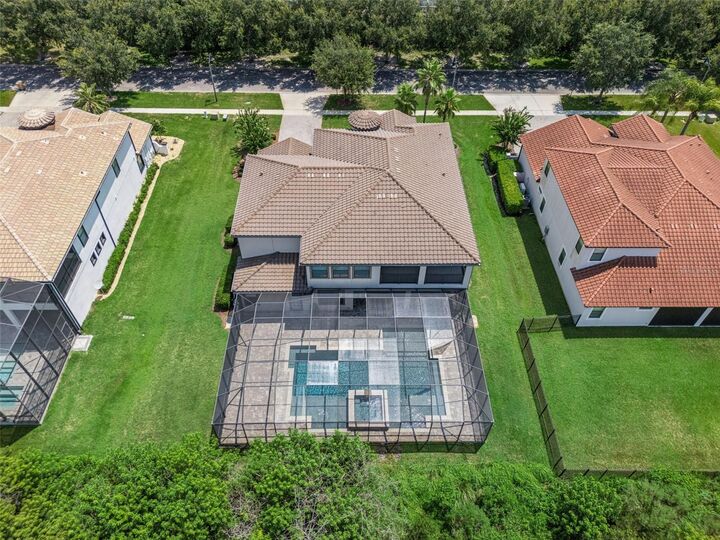 Property Photo: 5205 Waterside Vista Lane FL 34771