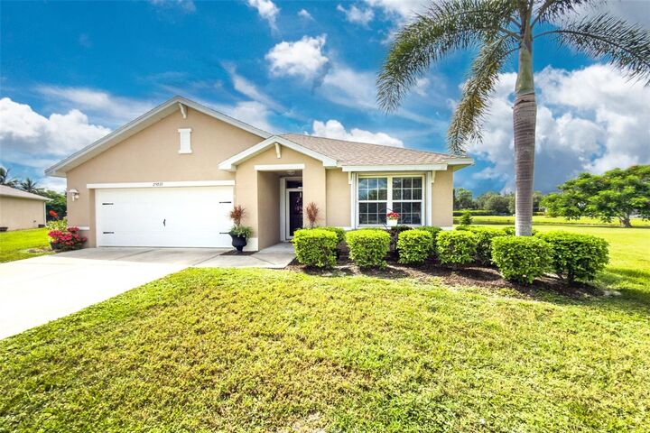Property Photo:  25033 Lalique Place  FL 33950 