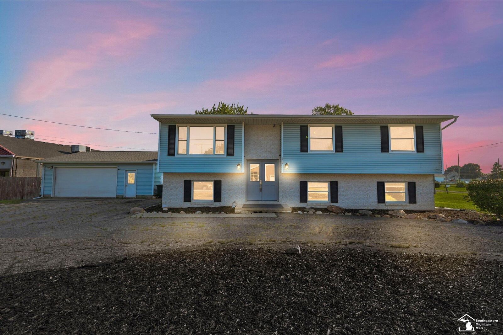 Property Photo:  5405 Plum Creek Drive  MI 48161 