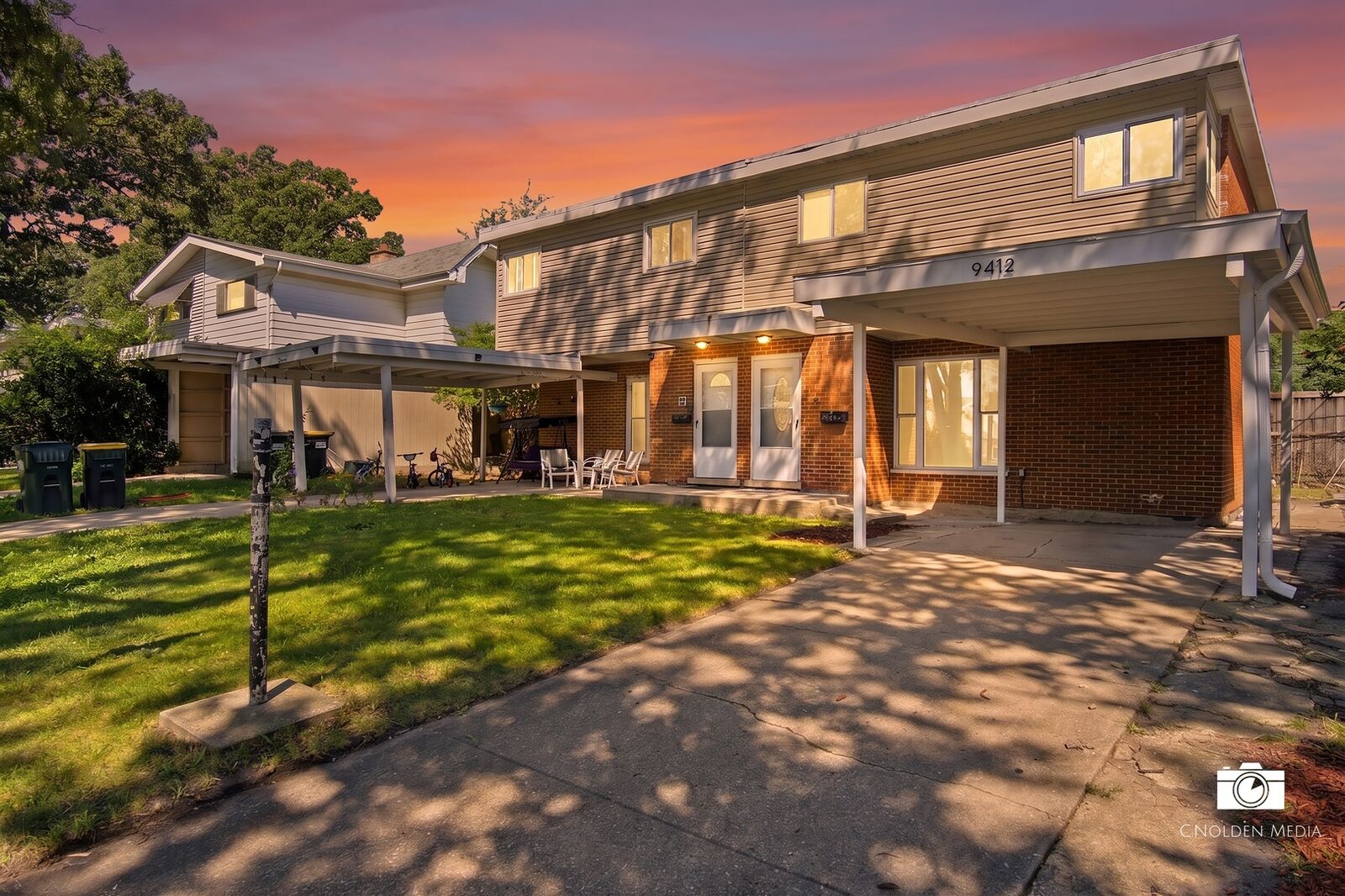 Property Photo: 9412 Noel Avenue IL 60016