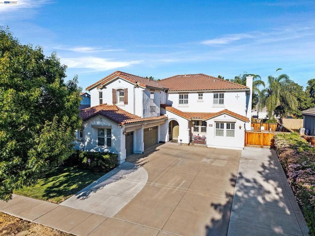 Property Photo:  1708 La Pergola Dr  CA 94513 