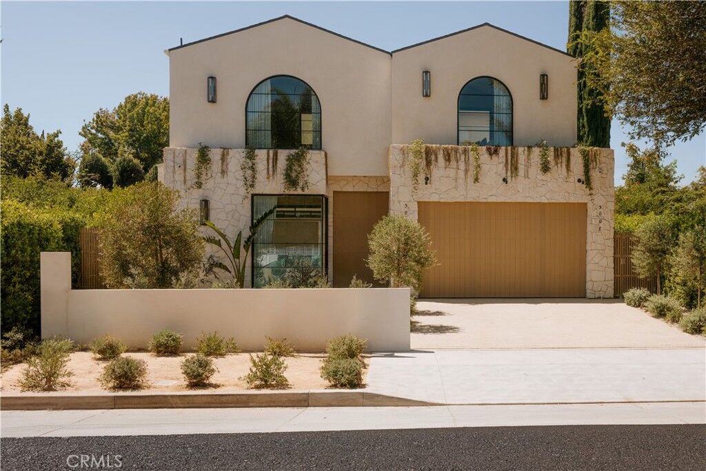 Property Photo:  5005 Rubio Avenue  CA 91436 