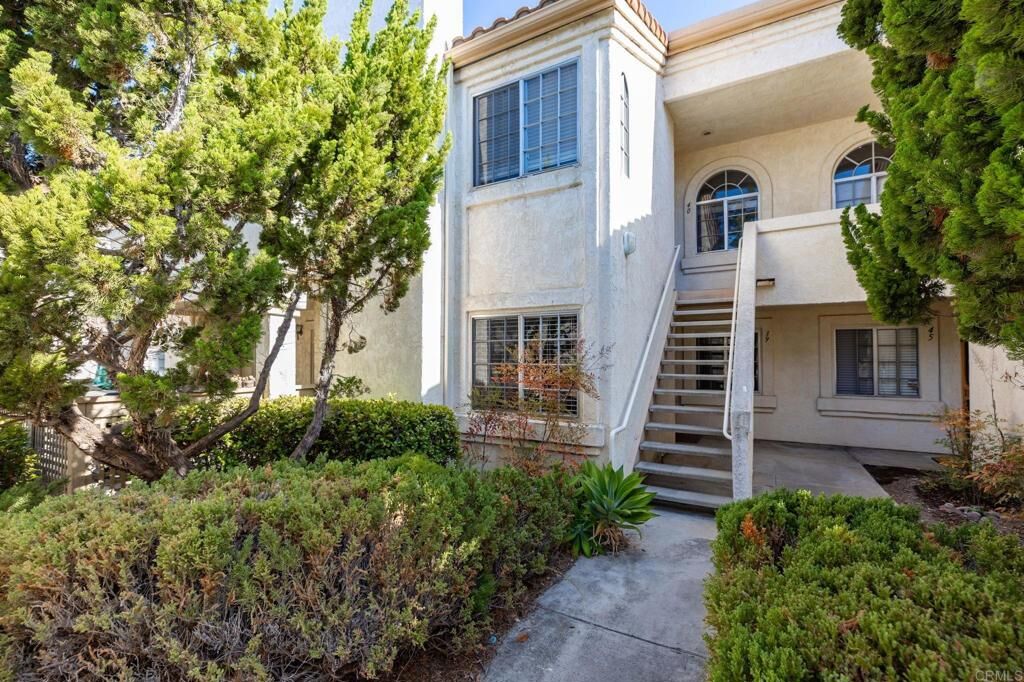 Property Photo: 1050 La Tortuga Drive 40 CA 92081