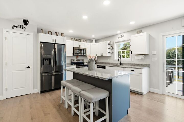 Property Photo:  13 W West Loop Road  ME 04005 