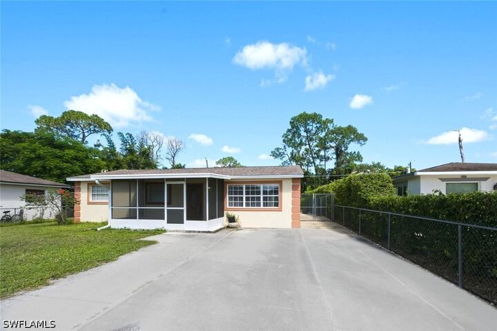 Property Photo: 5449 Hardee Street FL 34113