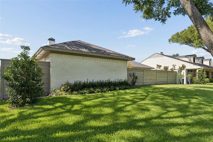 Property Photo:  1321 Chesterton Drive  TX 75080 