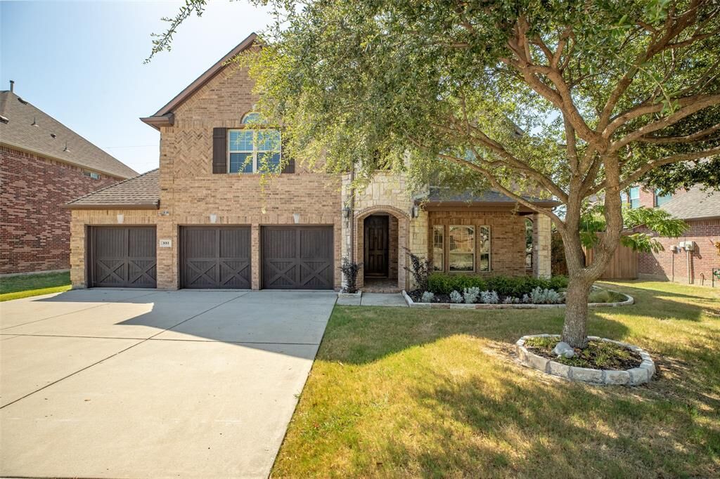 Property Photo: 881 Twin Buttes Drive TX 75078