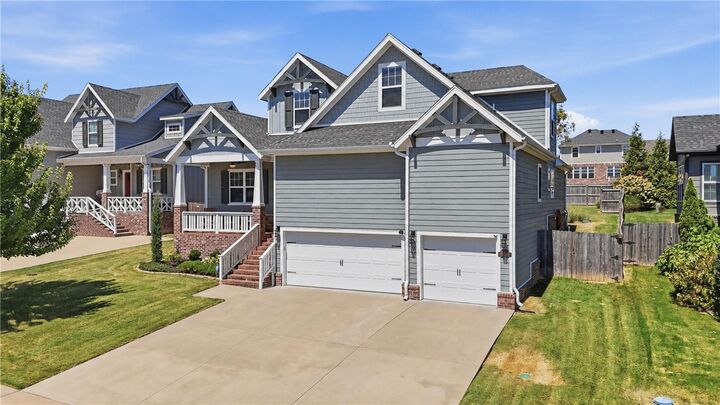 Property Photo: 1006 Charing Cross AR 72718