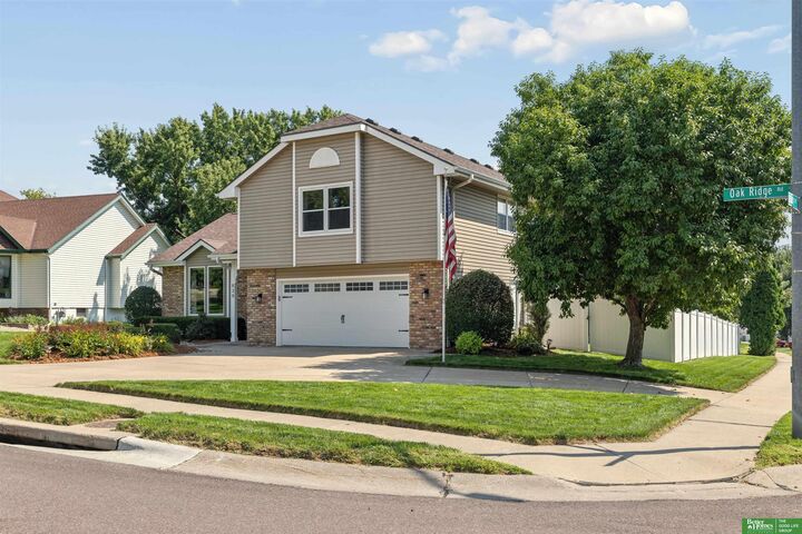 Property Photo:  820 Oak Ridge Road  NE 68046 