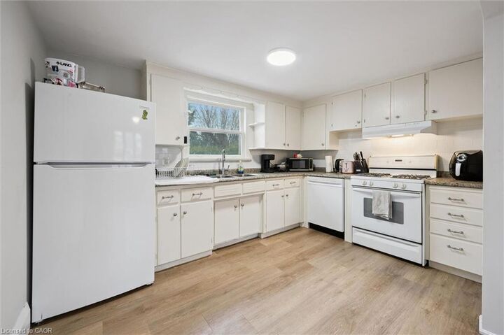 Property Photo: 29 Hooper Street 2 ON N1E 5W6