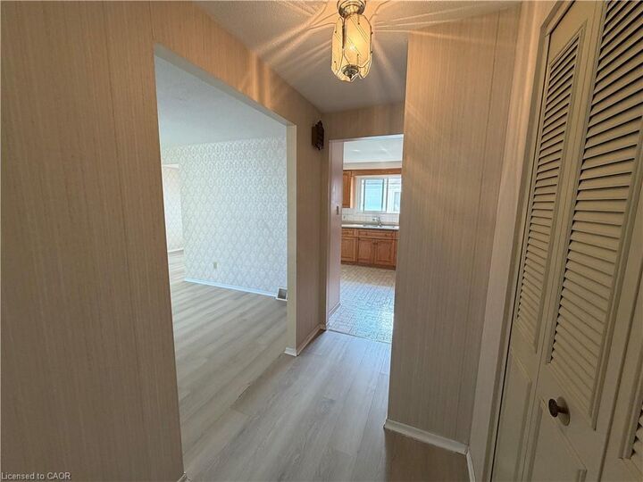 Property Photo:  148 Pepperwood Crescent Upper  ON N2A 2R3 