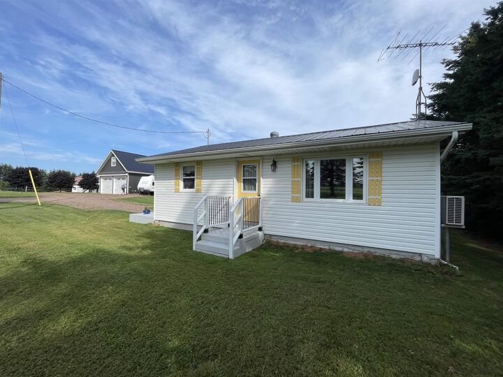 404 Fortune Cove Road — photo 1