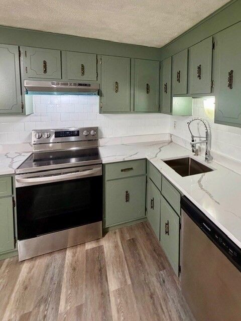 Property Photo: 42 Sawanson Ct A22 MA 01719