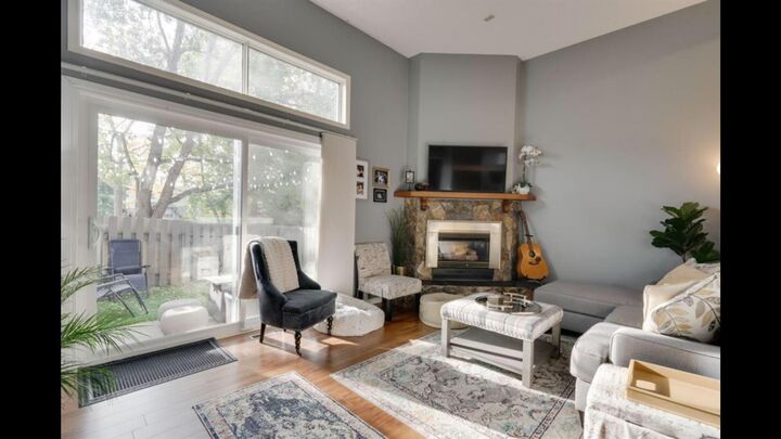 Property Photo: 164 Glamis Terrace SW AB T3E 6V3
