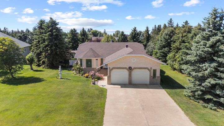 5209 57A Street — photo 1