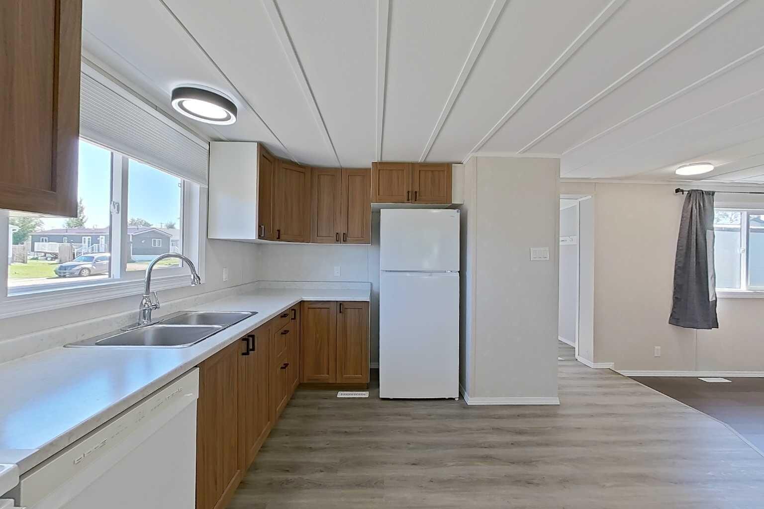 Property Photo: 404 6 Street SW AB T0G 2A4