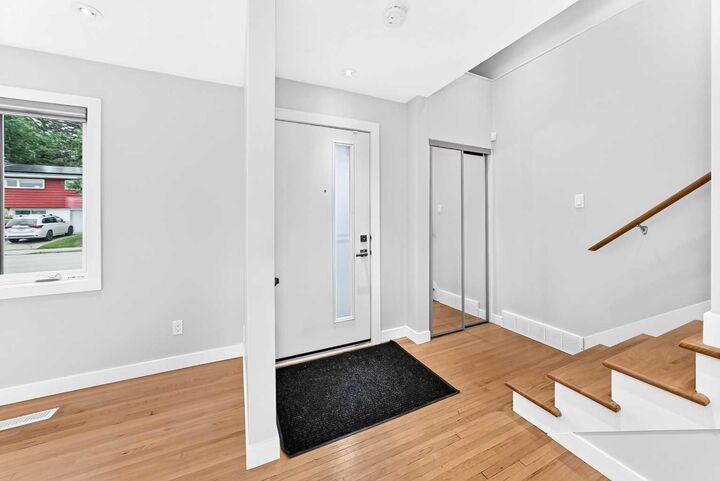Property Photo:  173 Cornwallis Drive NW  AB T2K 1V4 