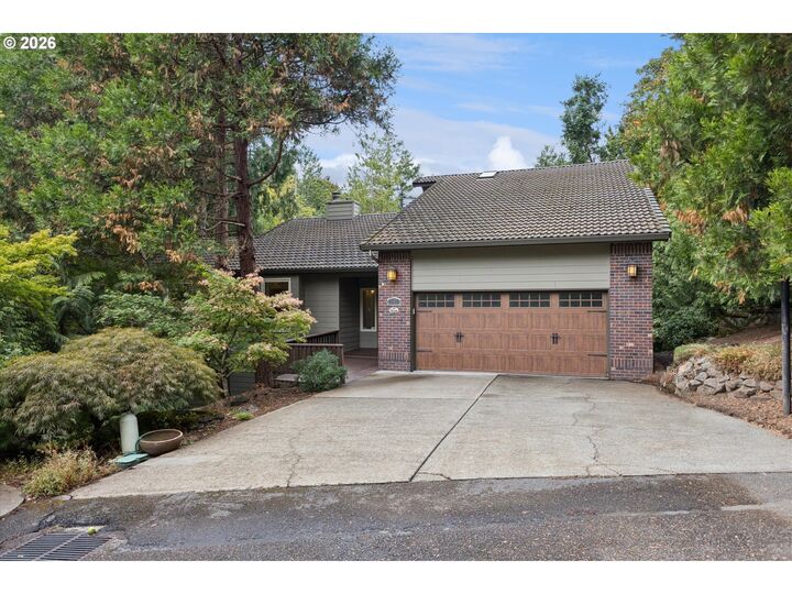 Property Photo: 1593 NW Jennifer Pl OR 97229