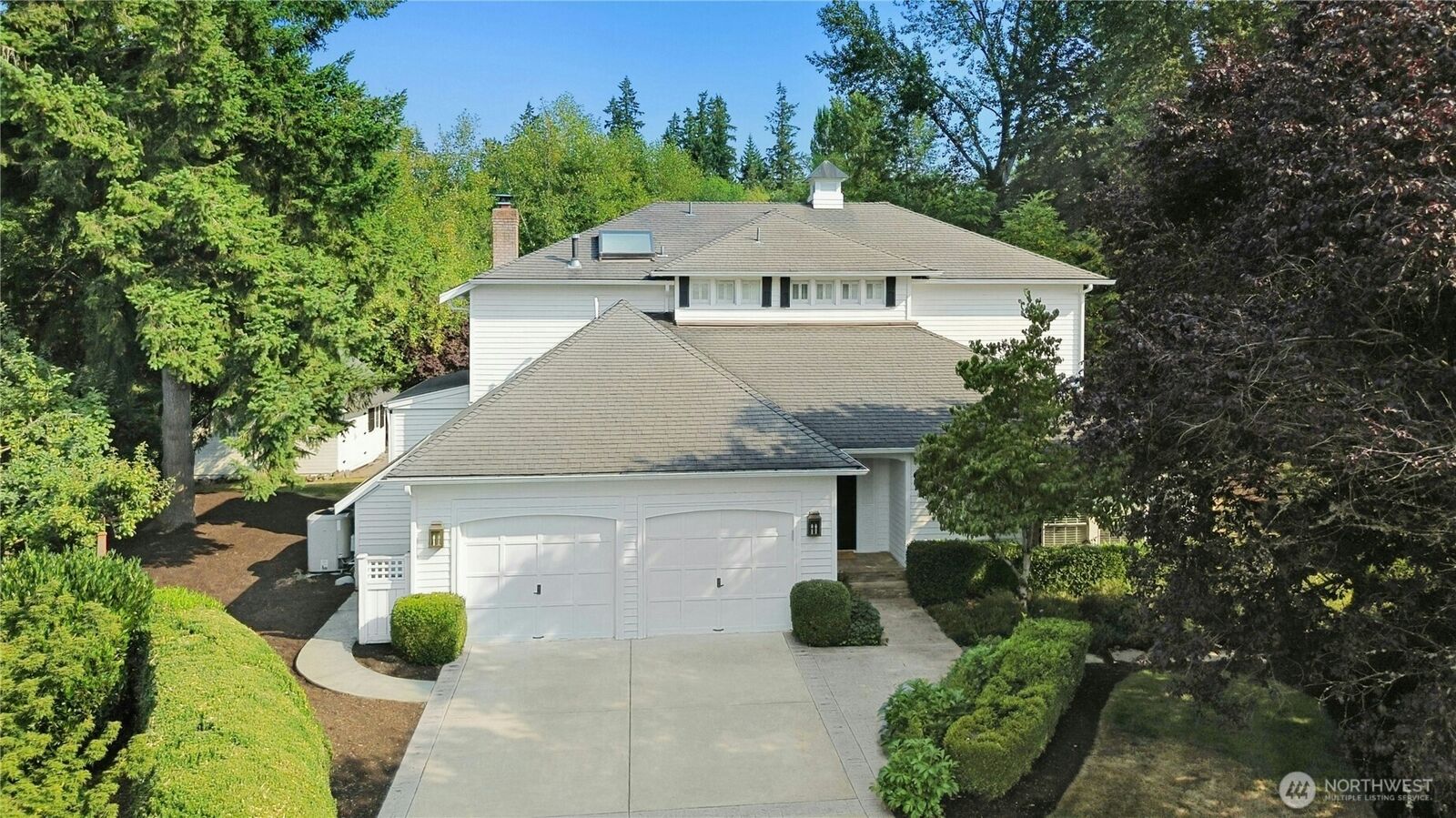 Property Photo: 2836 213th Avenue SE WA 98075
