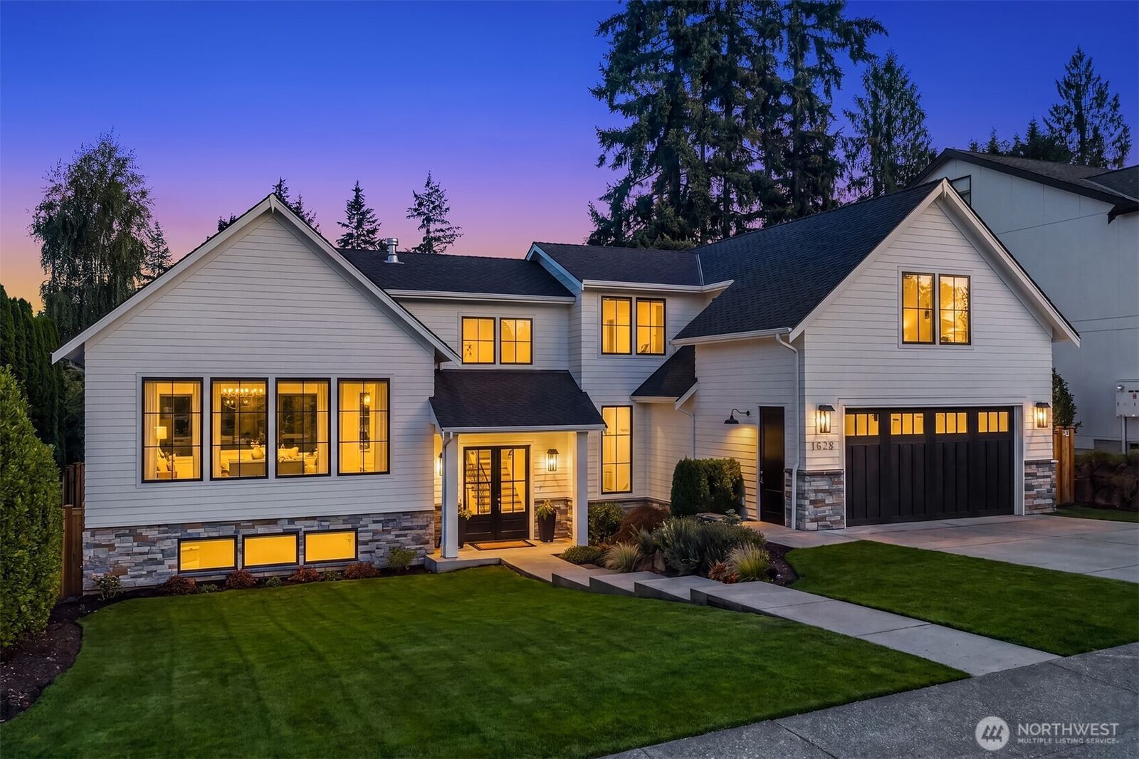 Property Photo:  1628  184th Avenue NE  WA 98008 