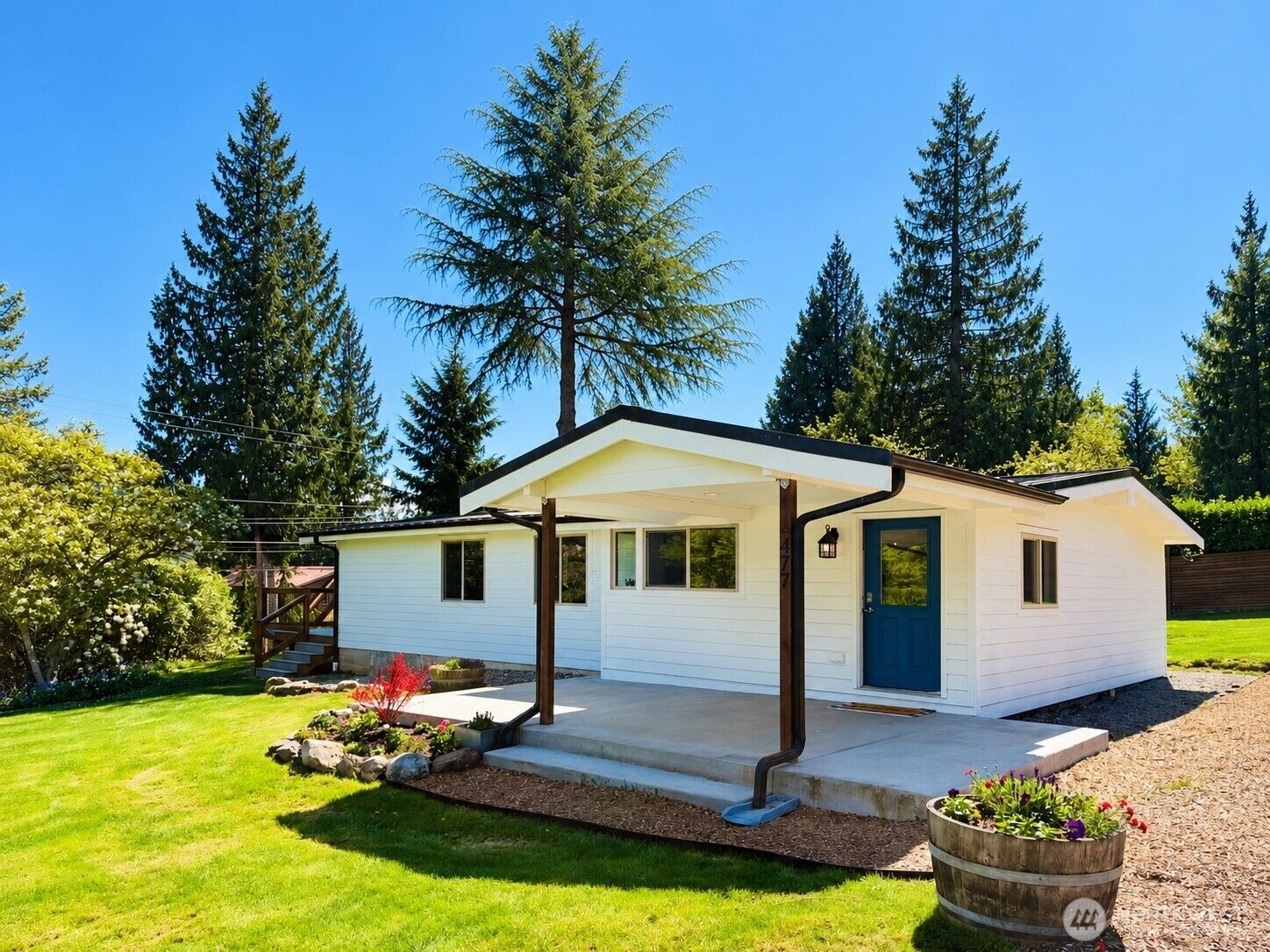 Property Photo:  477 W Lake Samish Drive  WA 98229 