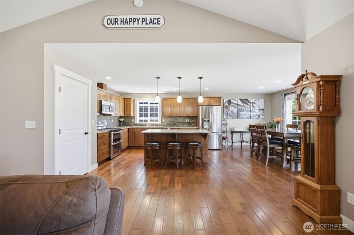 Property Photo: 803 Mapleridge Drive WA 98247